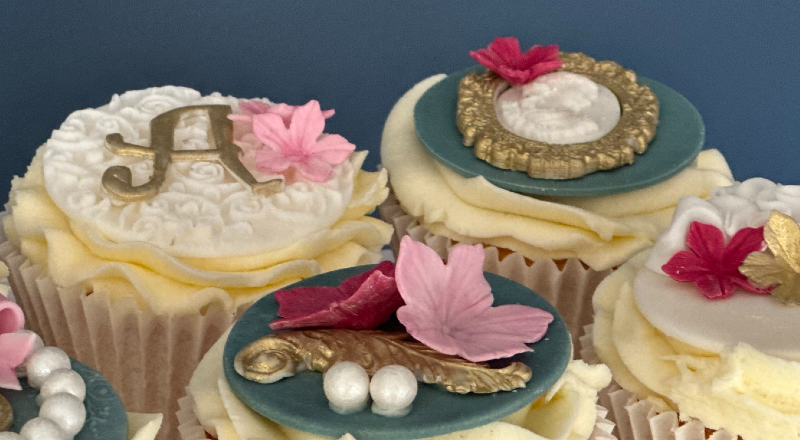 SAVE 10% VINTAGE CUPCAKE WORKSHOP